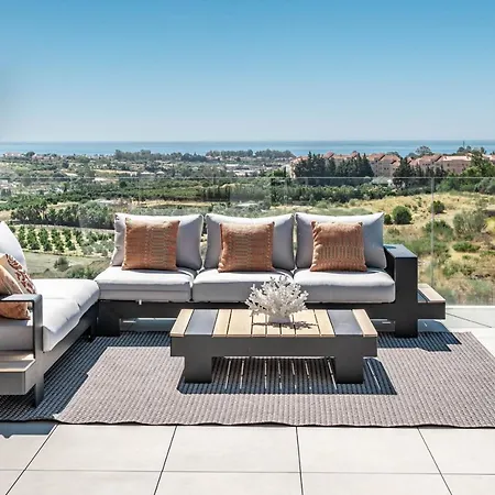 Oasis325- Class Penthouse With Stunning Views Apartment Estepona