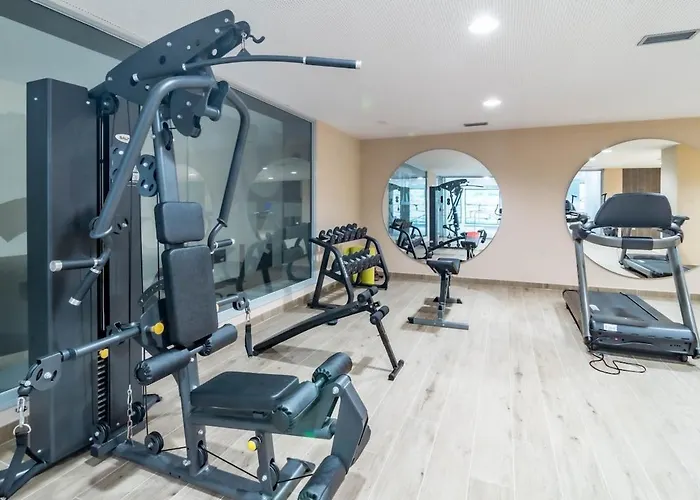 Oasis325- Class Penthouse With Stunning Views 公寓 埃斯特波纳