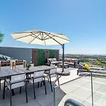 Oasis325- Class Penthouse With Stunning Views * Εστεπόνα