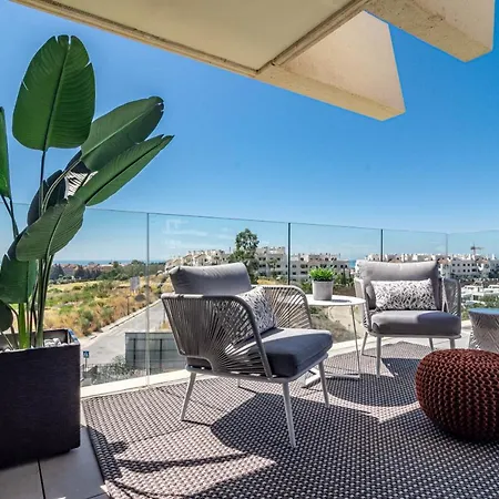 Oasis325- Class Penthouse With Stunning Views Estepona