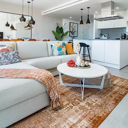 Apartment Oasis325- Class Penthouse With Stunning Views *