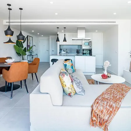 Oasis325- Class Penthouse With Stunning Views