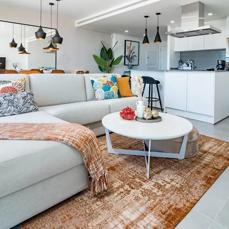 Oasis325- Class Penthouse With Stunning Views