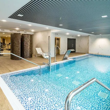 Oasis325- Class Penthouse With Stunning Views Apartment *