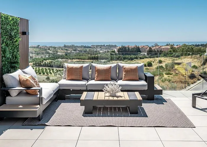 Oasis325- Class Penthouse With Stunning Views شقة *