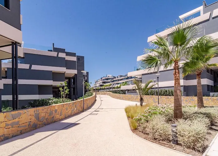 Oasis325- Class Penthouse With Stunning Views شقة إِستيبونا